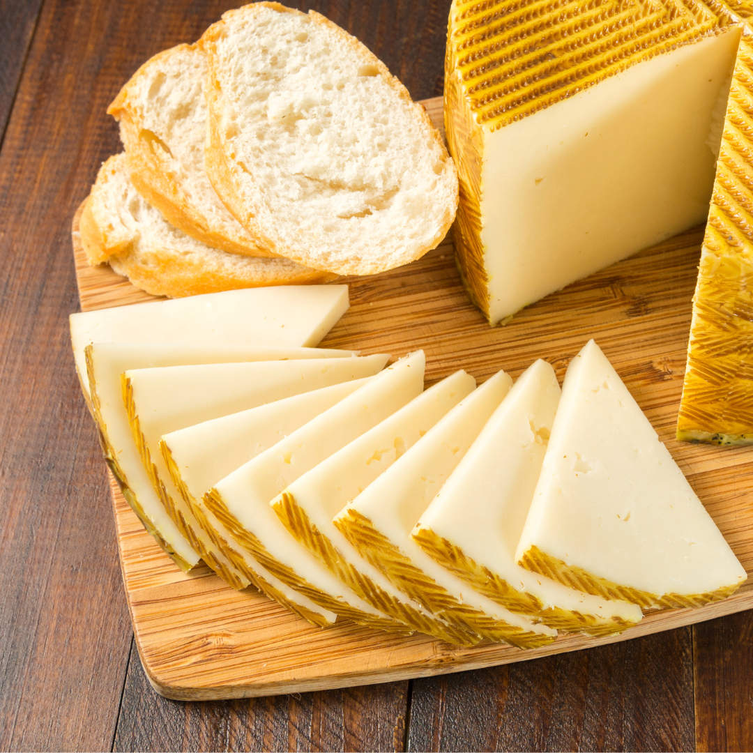 Iberian Cheese Cured 5 months - Queso Ibérico Español 5 meses. 250 g