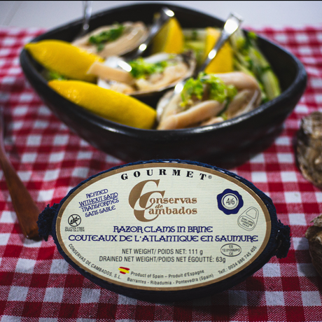 remium Spanish razor clams preserved as gourmet conservas