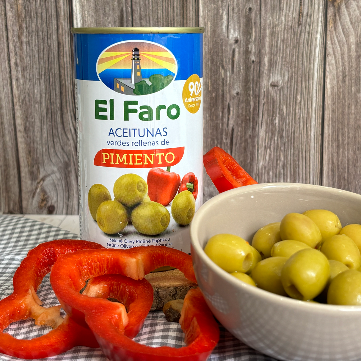 Green Manzanilla Olives Stuffed Red Pepper - Aceitunas Rellenas de Pimiento. El Faro, 350g - Solfarmers