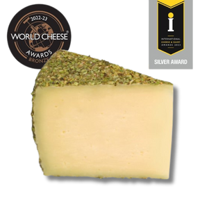 Sheep Milk Cheese covered with Honey and Oregano - Queso Oveja Miel Oregano. Vega Mancha, 250g - Solfarmers