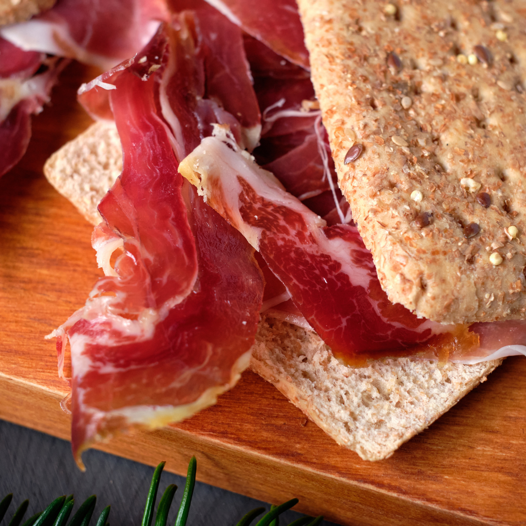 Iberian Grain+Grass Fed Ham Boneless 36m - Jamon Iberico Cebo Campo sin Hueso 36m. La Nava