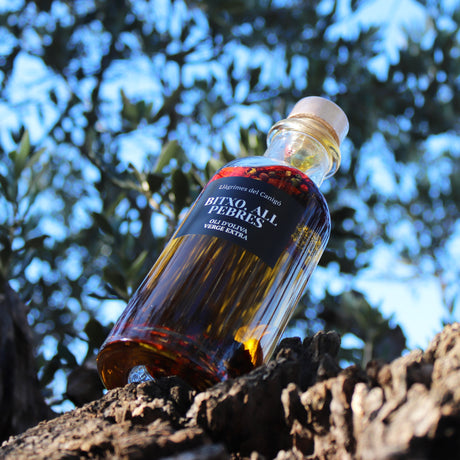 Olive Oil with Chilli, Garlic & Peppers - Aceite de oliva con especias. Llagrimes del Canigo, 250ml